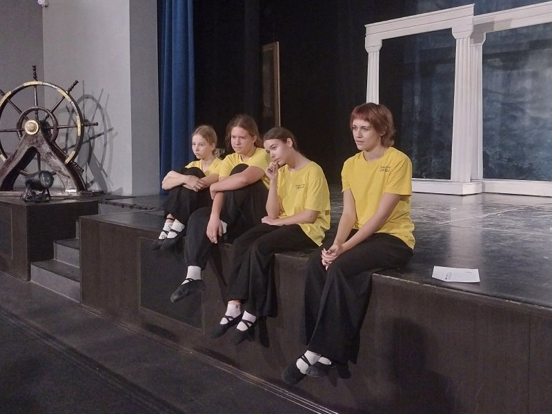 В Севастопольском ТЮЗе прошел мастер-класс для юных актеров в рамках проекта «Контрамарка» В Севастопольском ТЮЗе прошел мастер-класс для юных актеров в рамках проекта «Контрамарка»