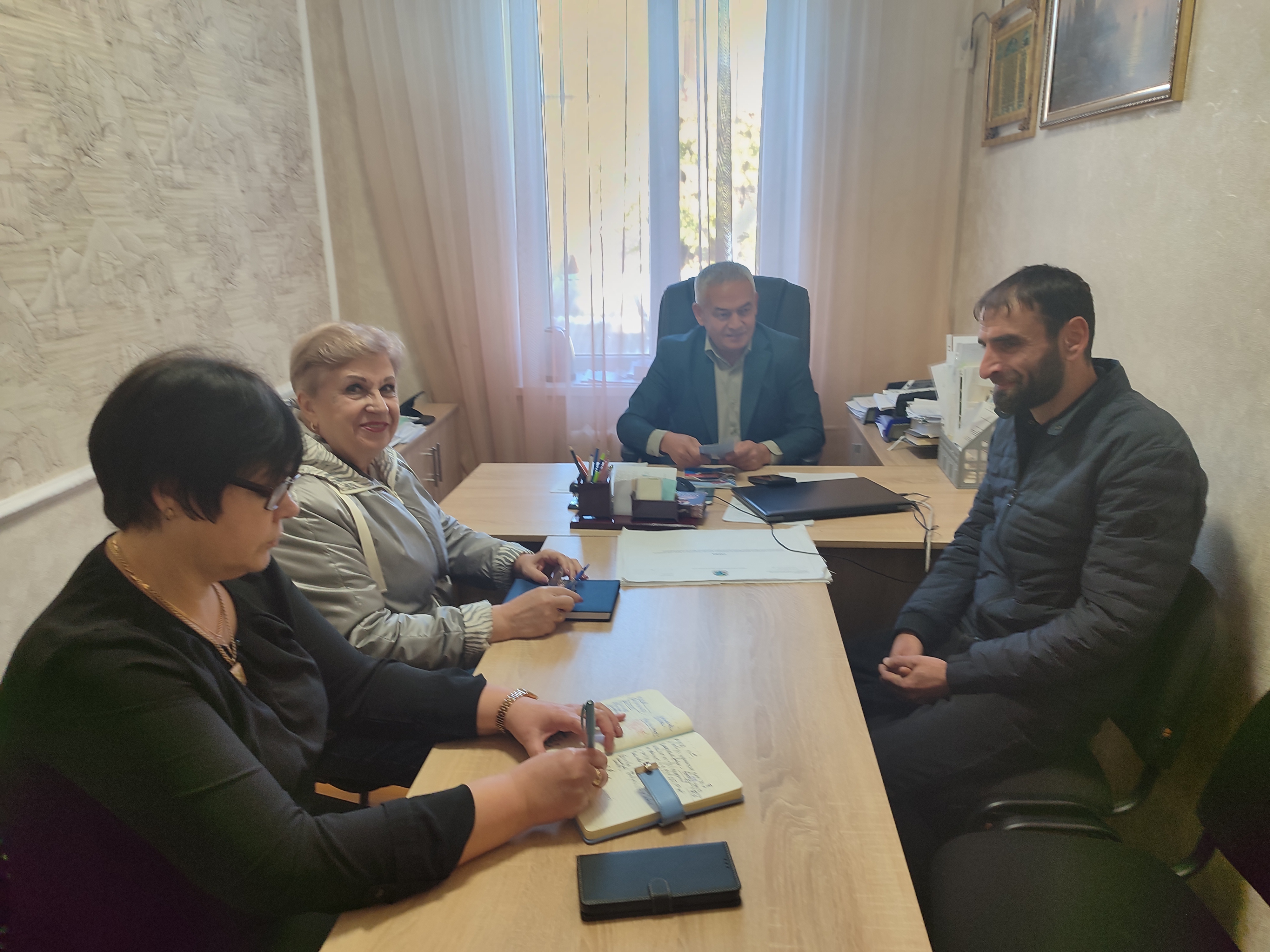 Ленур Мамедляев провел встречу (лекцию)  с работодателем, использующим труд иностранных граждан Ленур Мамедляев провел встречу (лекцию)  с работодателем, использующим труд иностранных граждан