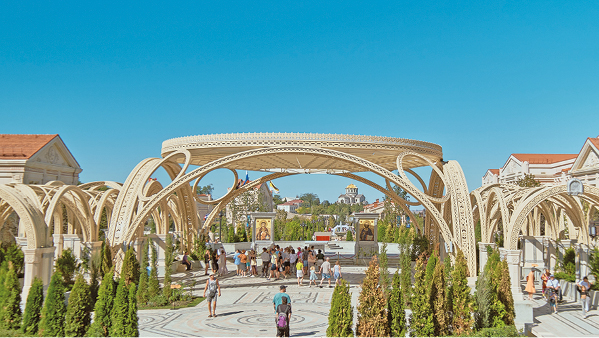 Алёна Свиридова о любимых местах Крыма, вдохновении и что обязательно надо попробовать Алёна Свиридова о любимых местах Крыма, вдохновении и что обязательно надо попробовать