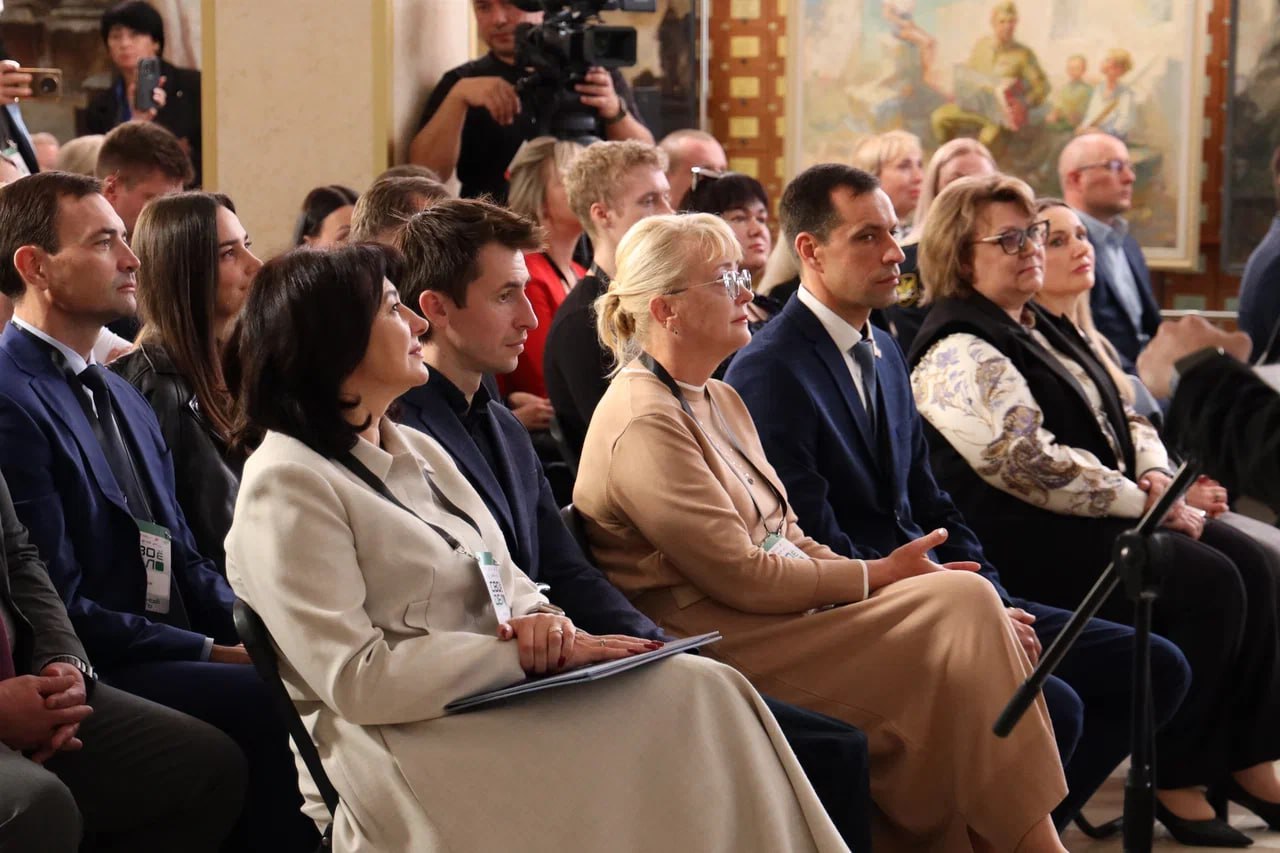 Заместитель министра Арсений Гостев принял участие в стратегической сессии «СВОё дело» Заместитель министра Арсений Гостев принял участие в стратегической сессии «СВОё дело»