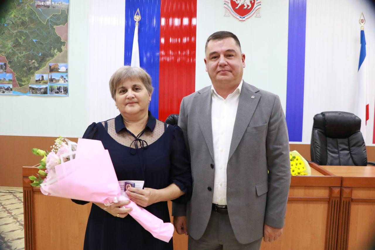 Ольга Урайкина: Сегодня в большом зале администрации состоялся концерт посвященный Дню народного единства, который будем отмечать 4 ноября Ольга Урайкина: Сегодня в большом зале администрации состоялся концерт посвященный Дню народного единства, который будем отмечать 4 ноября