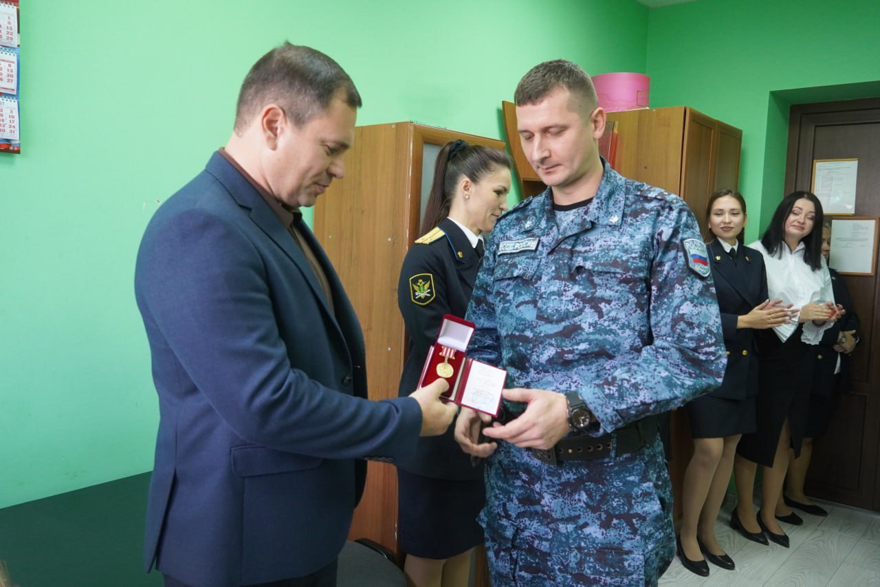 Олег Каторгин: Поздравил работников и ветеранов Службы судебных приставов со 160-летием создания института судебных приставов России Олег Каторгин: Поздравил работников и ветеранов Службы судебных приставов со 160-летием создания института судебных приставов России