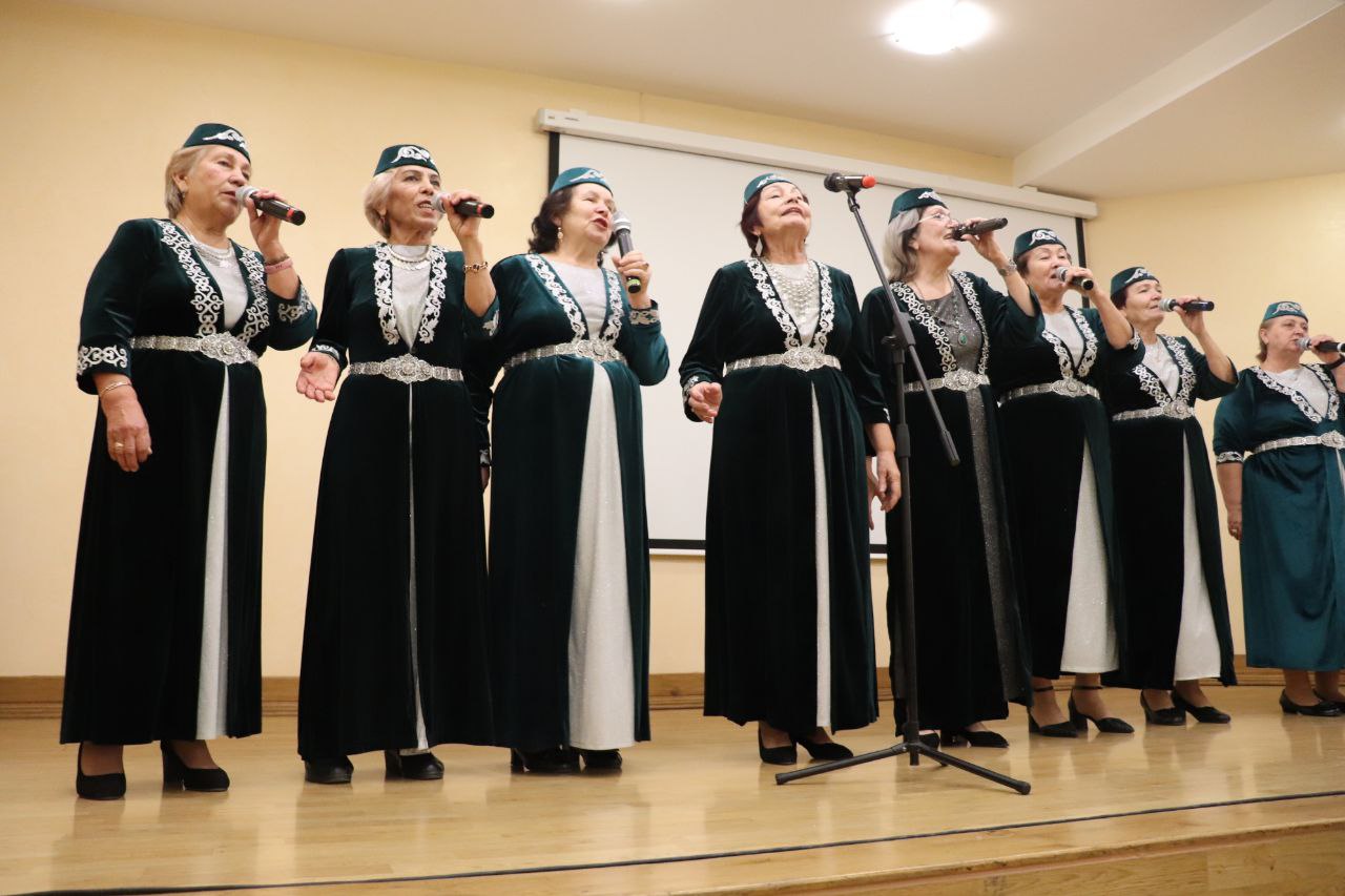 В Симферополе отметили праздник урожая В Симферополе отметили праздник урожая