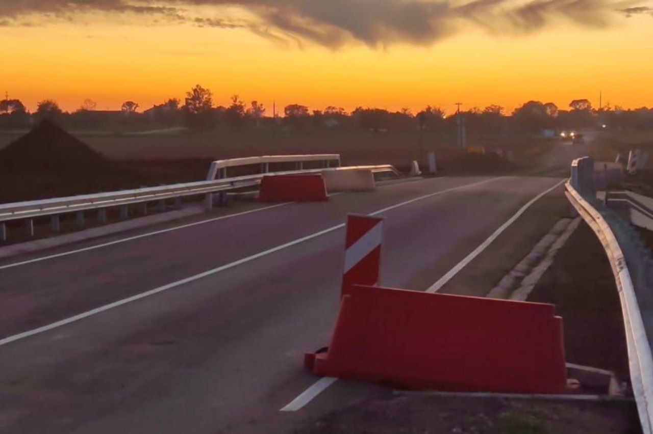 В Крыму завершается капитальный ремонт мостового сооружения на дороге Томашевка — Ермаково