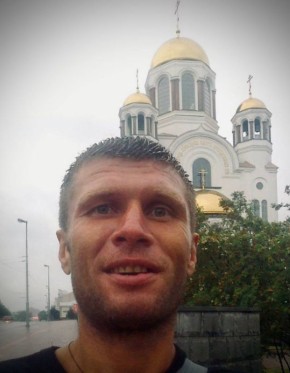 Василий Телиженко: При выполнении боевых задач, защищая  Родину, погиб наш земляк Кравченко Денис Петрович