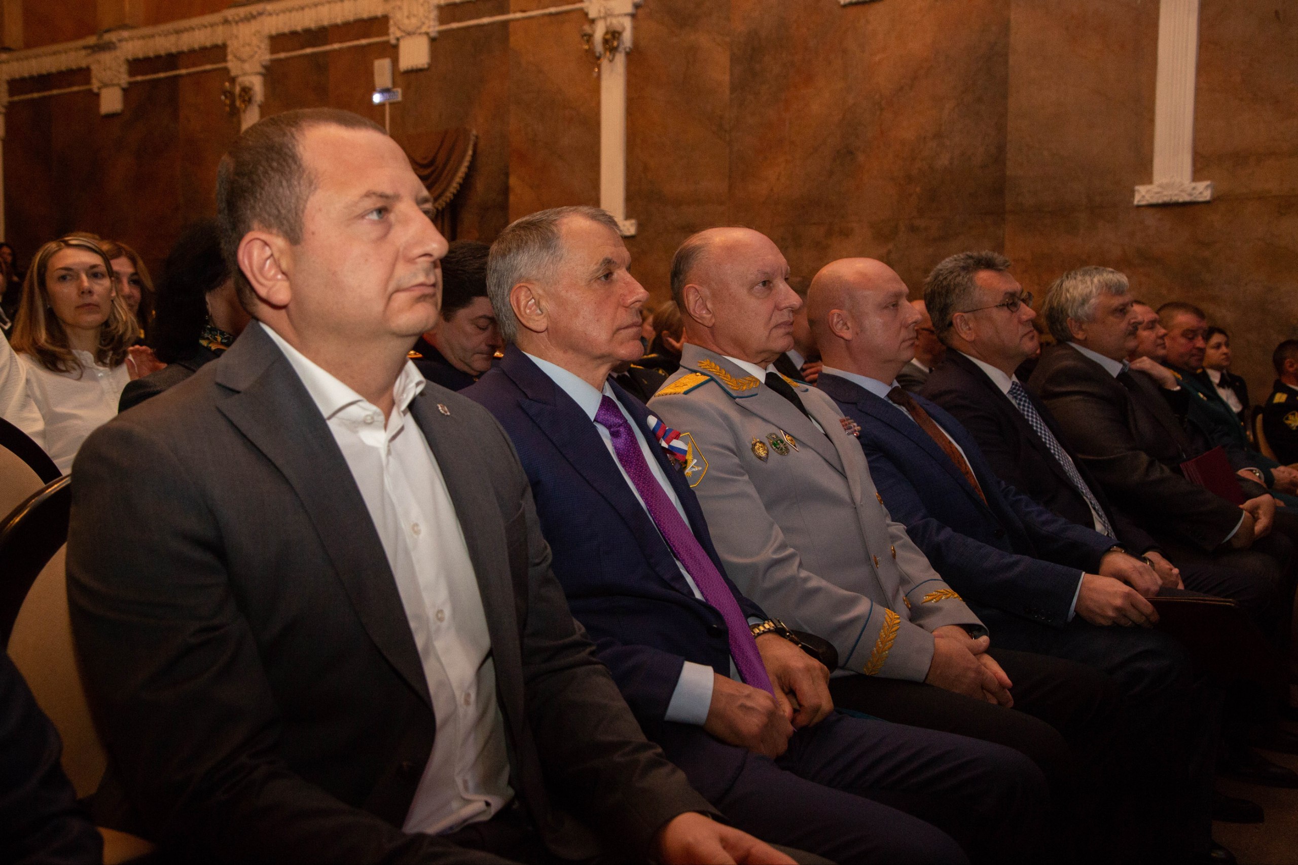 Владимир Константинов: Поздравляю госслужащих, работников и ветеранов Главного управления Федеральной службы судебных приставов по Республике Крым и городу Севастополю с профессиональным праздником! Владимир Константинов: Поздравляю госслужащих, работников и ветеранов Главного управления Федеральной службы судебных приставов по Республике Крым и городу Севастополю с профессиональным праздником!