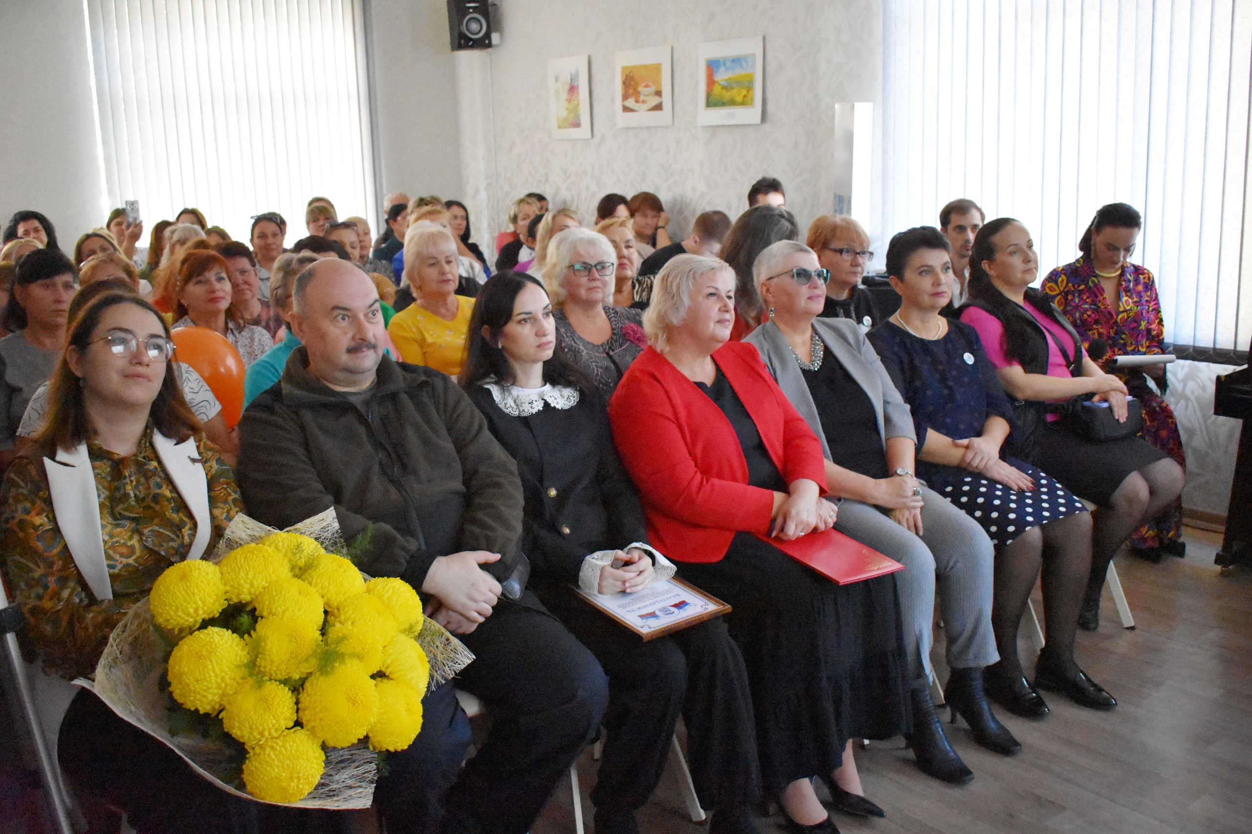 Центр социального обслуживания граждан пожилого возраста и инвалидов Алушты отметил свой 35-летний юбилей Центр социального обслуживания граждан пожилого возраста и инвалидов Алушты отметил свой 35-летний юбилей