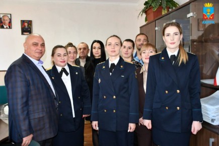 Василий Грабован: От всей души поздравляю всех причастных с Днем судебного пристава!