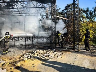 Севастопольские пожарные ликвидировали пожар на Историческом бульваре