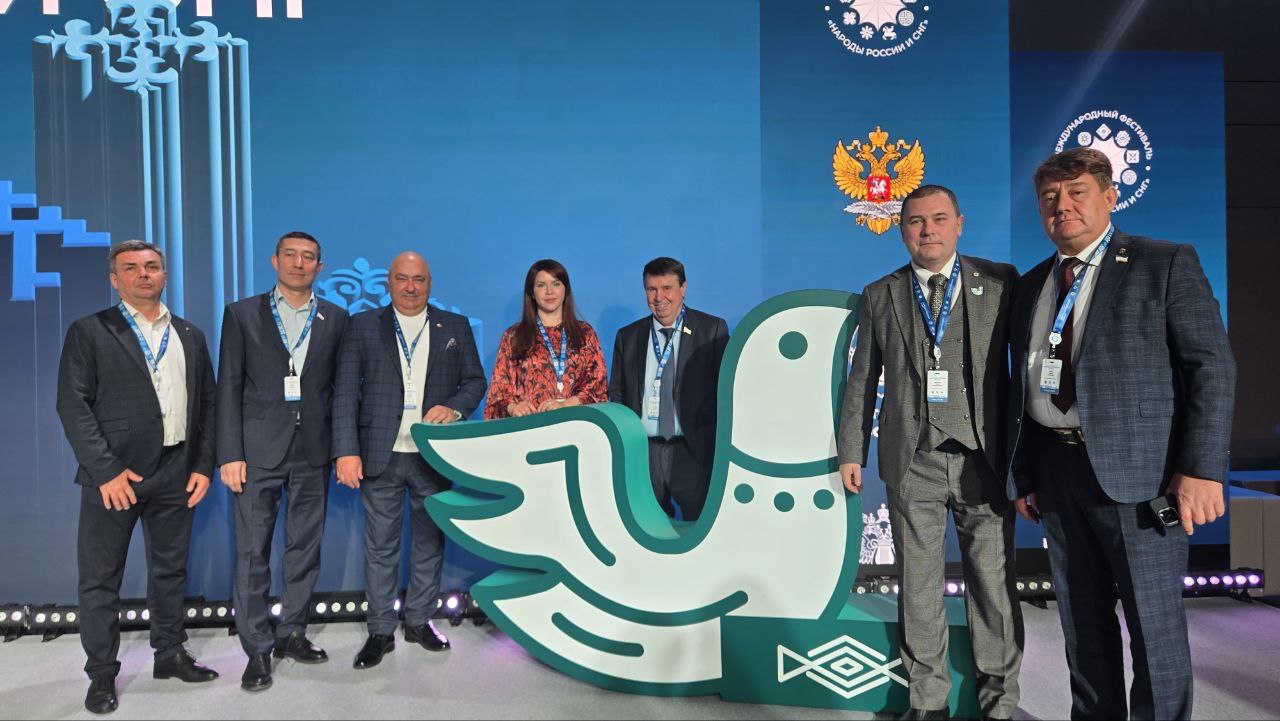 Члены Общественной палаты Крыма написали «Большой этнографический диктант»