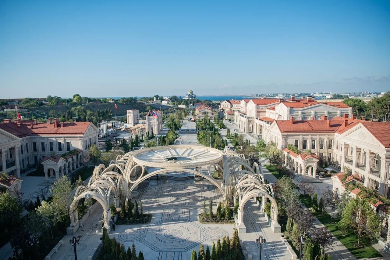 В преддверии длинных ноябрьских выходных решили вдохновить вас 10 причинами, почему стоит приехать в Крым В преддверии длинных ноябрьских выходных решили вдохновить вас 10 причинами, почему стоит приехать в Крым