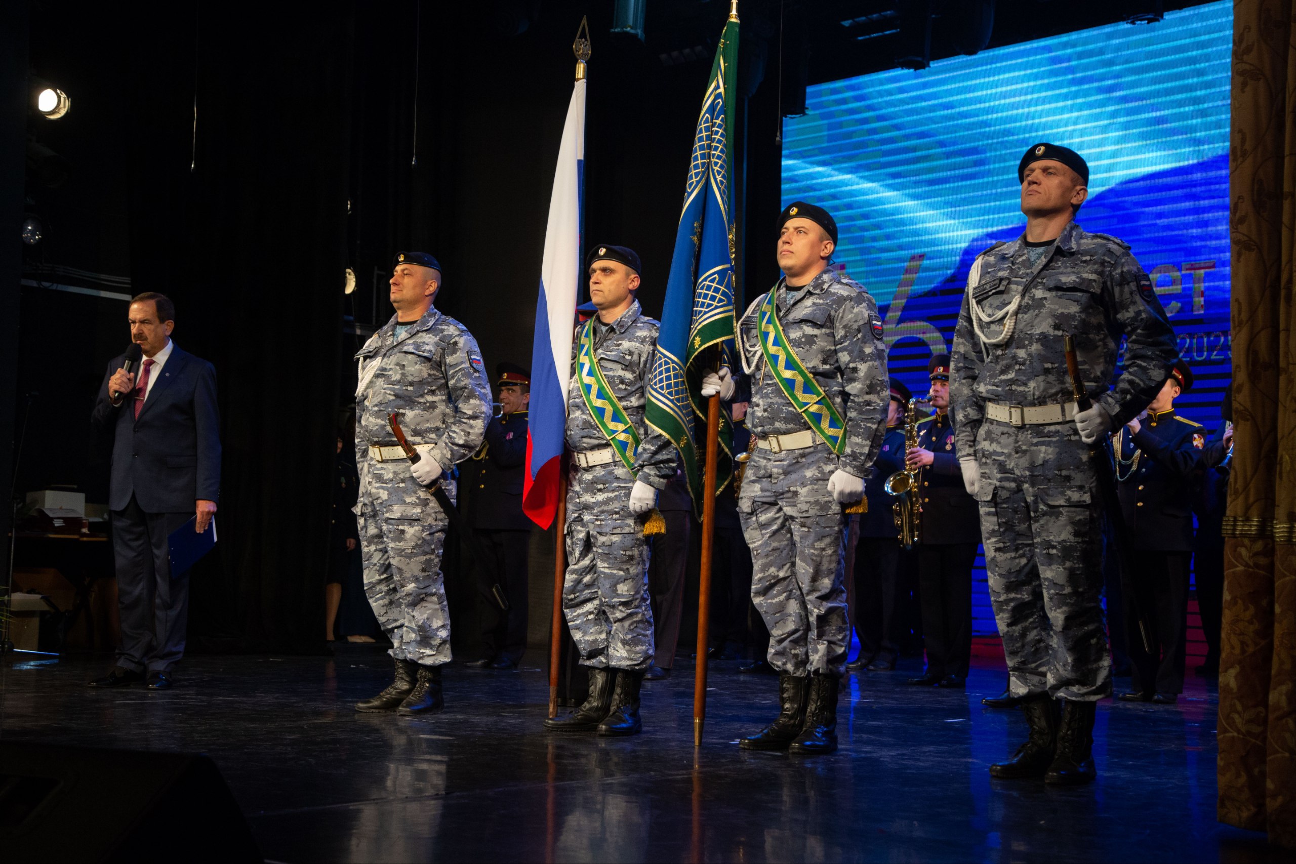 Владимир Константинов: Поздравляю госслужащих, работников и ветеранов Главного управления Федеральной службы судебных приставов по Республике Крым и городу Севастополю с профессиональным праздником! Владимир Константинов: Поздравляю госслужащих, работников и ветеранов Главного управления Федеральной службы судебных приставов по Республике Крым и городу Севастополю с профессиональным праздником!