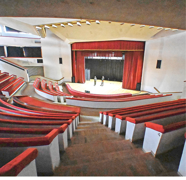 Наследие колхоза-миллионера: чему радуются и на что жалуются жители Петровки Красногвардейского района Наследие колхоза-миллионера: чему радуются и на что жалуются жители Петровки Красногвардейского района