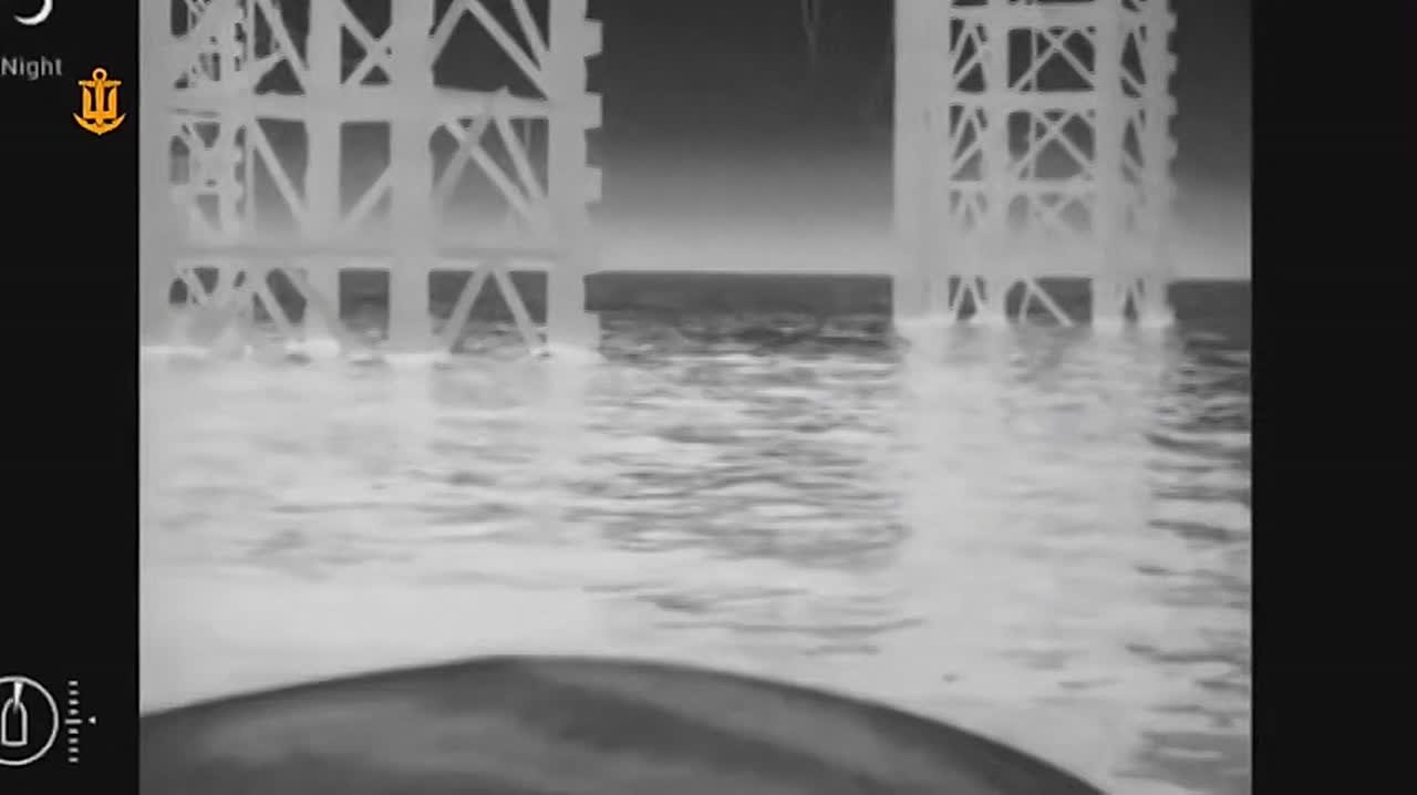 Враг атаковал российскую буровую платформу