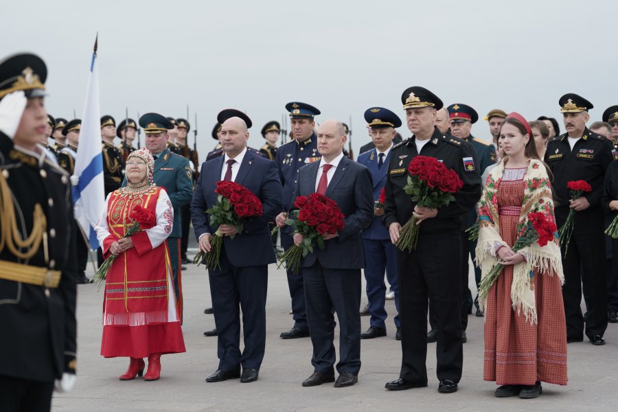 Севастополь отмечает День народного единства Севастополь отмечает День народного единства