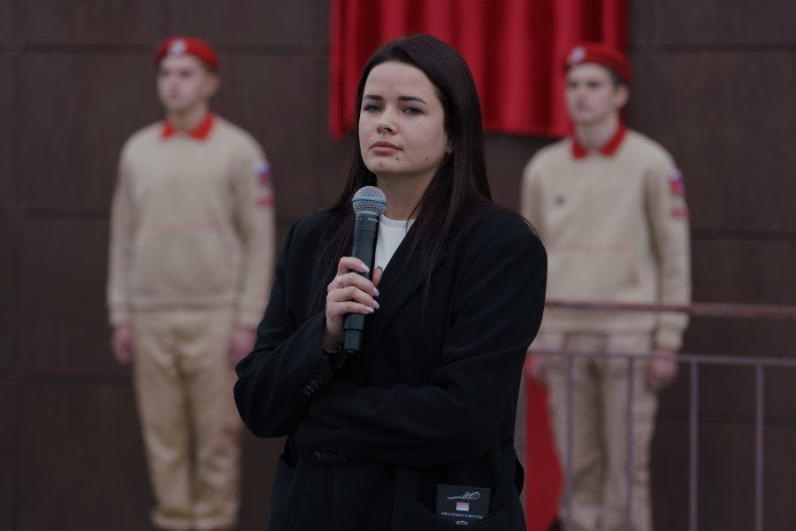 Губернатор Михаил Развожаев открыл мемориальную доску Герою России Никите Мечтанову Губернатор Михаил Развожаев открыл мемориальную доску Герою России Никите Мечтанову