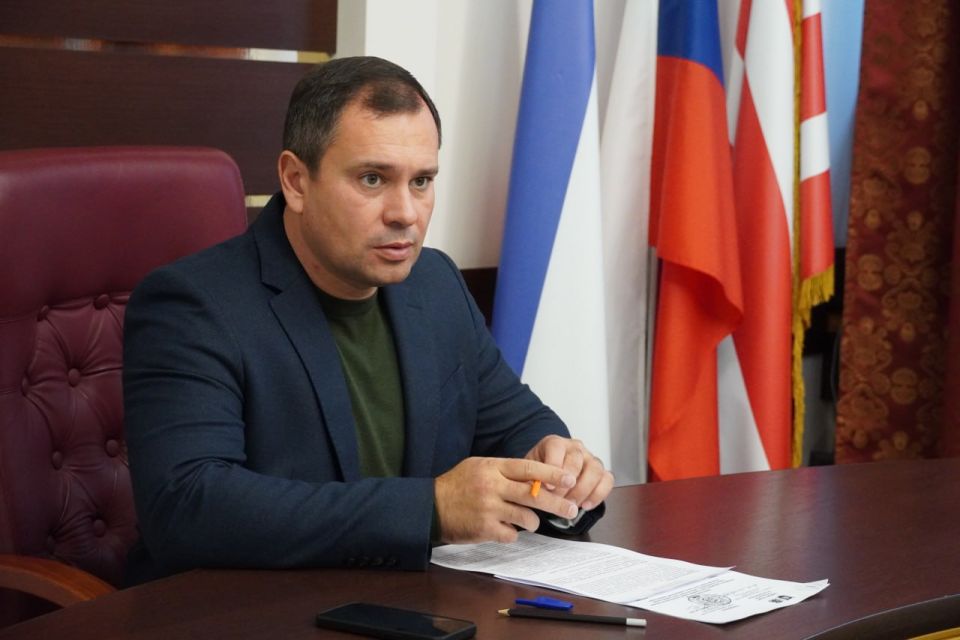 Олег Каторгин: Провел аппаратное совещание с заместителями, руководителями структурных подразделений администрации, на котором уделили внимание исполнительской дисциплине, обсудили выполнение протокольных поручений... Олег Каторгин: Провел аппаратное совещание с заместителями, руководителями структурных подразделений администрации, на котором уделили внимание исполнительской дисциплине, обсудили выполнение протокольных поручений...