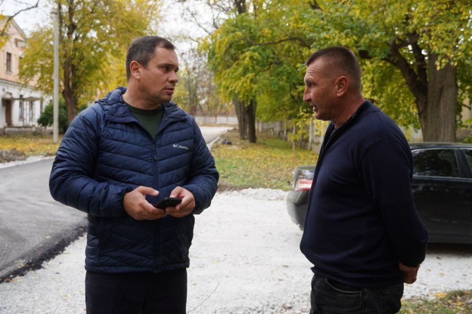  :  -    . .       ,        52 