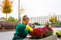 В Симферополе продолжаются работы по осенней высадке цветов