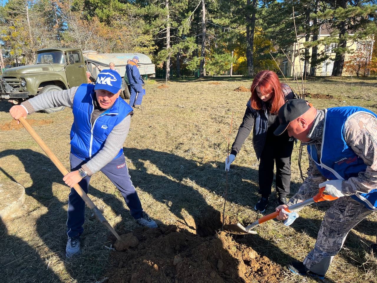 Бахчисарай и поселок Научный приняли участие в экологической акции “Чистый Крым” Бахчисарай и поселок Научный приняли участие в экологической акции “Чистый Крым”