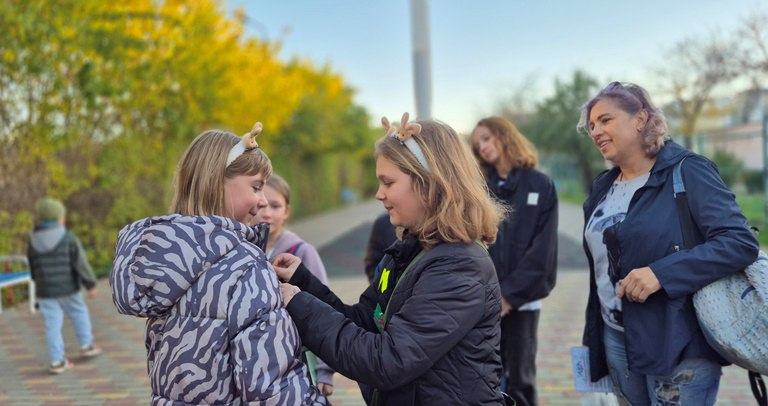 Сотрудники Госавтоинспекции и ЮИДовцы провели акцию «Евпатория засветись!» Сотрудники Госавтоинспекции и ЮИДовцы провели акцию «Евпатория засветись!»