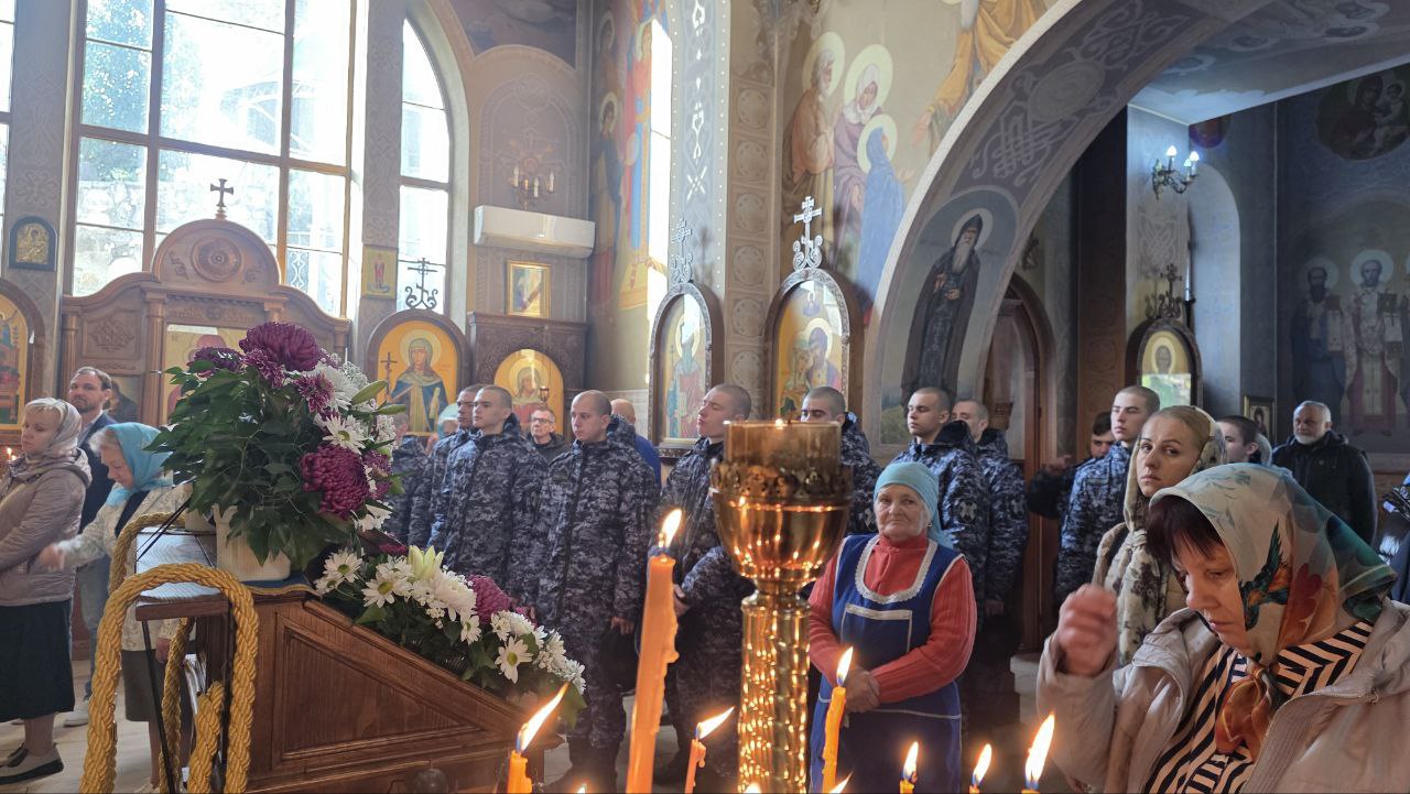 В Ялте росгвардейцы приняли участие в мероприятиях, приуроченных ко Дню народного единства В Ялте росгвардейцы приняли участие в мероприятиях, приуроченных ко Дню народного единства