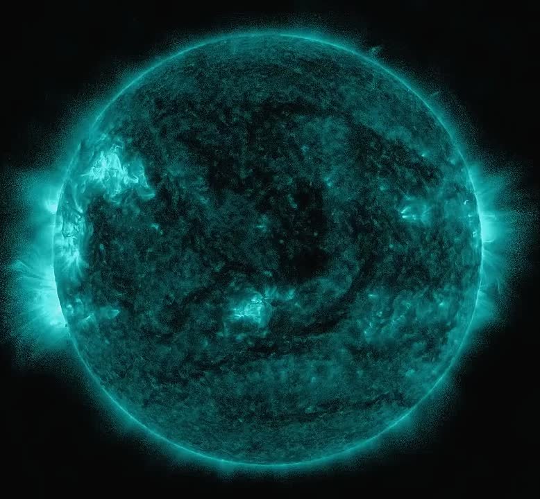 На Солнце произошла вторая за сутки вспышка высшего уровня Х