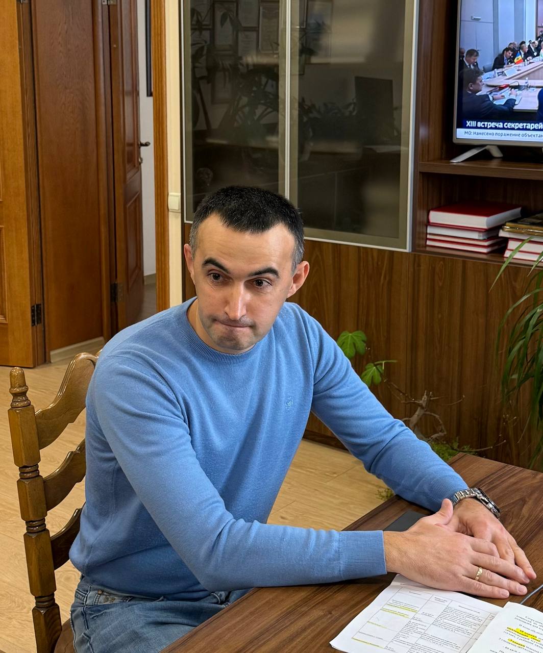 Ольга Шевцова провела встречу с участником Региональной кадровой программы «Герои Крыма» Ольга Шевцова провела встречу с участником Региональной кадровой программы «Герои Крыма»