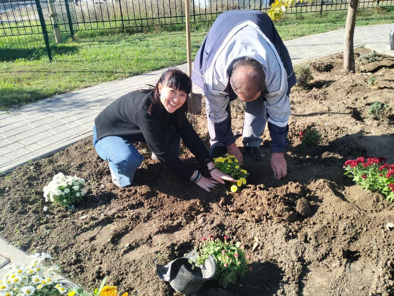 На территории Советского района состоялась экологическая акция «Посади своё дерево жизни» На территории Советского района состоялась экологическая акция «Посади своё дерево жизни»