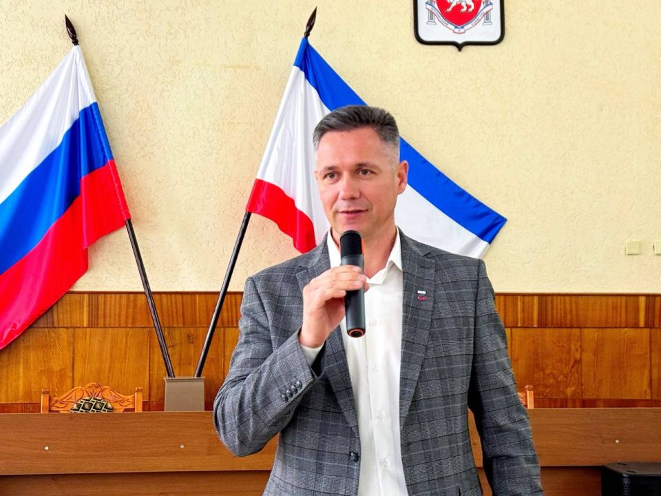 Александр Дудинов: Сегодня в России впервые празднуют День работника суда Александр Дудинов: Сегодня в России впервые празднуют День работника суда