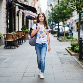 Врач объяснил, чем опасно ношение сумки на одном плече