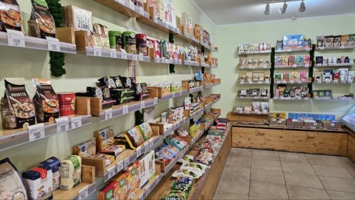 Жительница Севастополя открыла магазин полезных продуктов благодаря соцконтракту