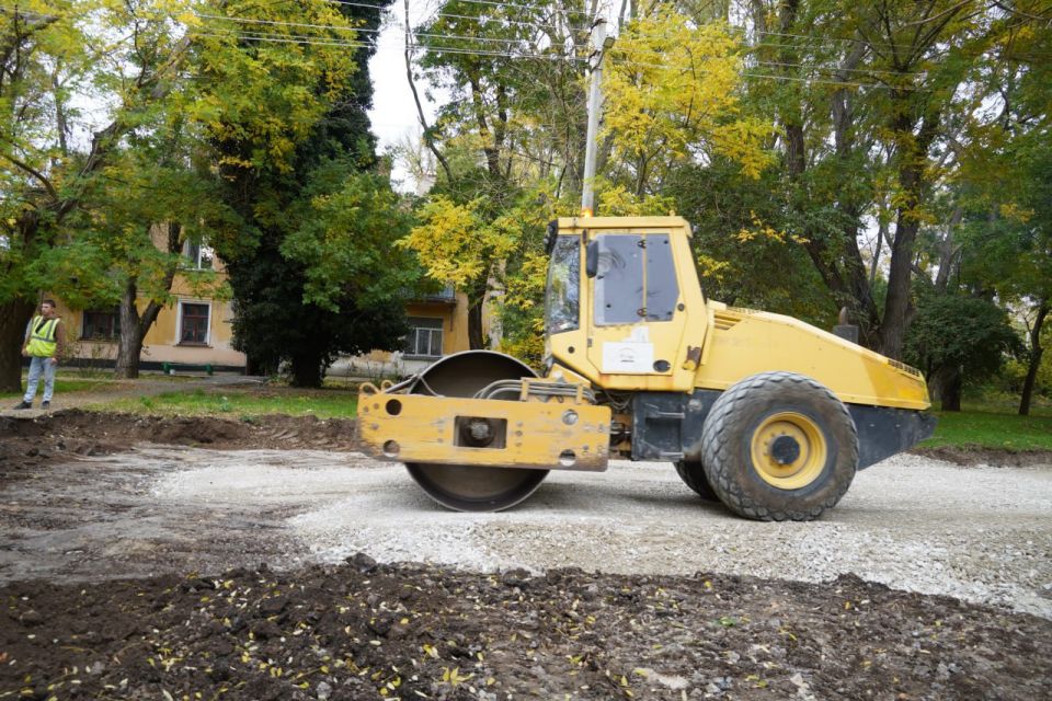  :  -    . .       ,        52 