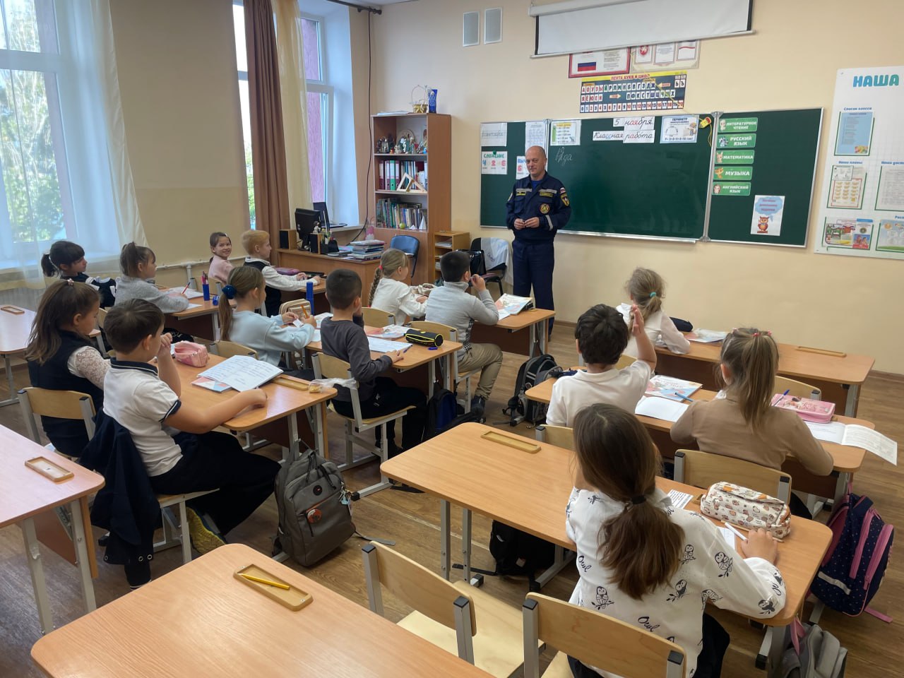 Безопасность подрастающего поколения превыше всего! Безопасность подрастающего поколения превыше всего!