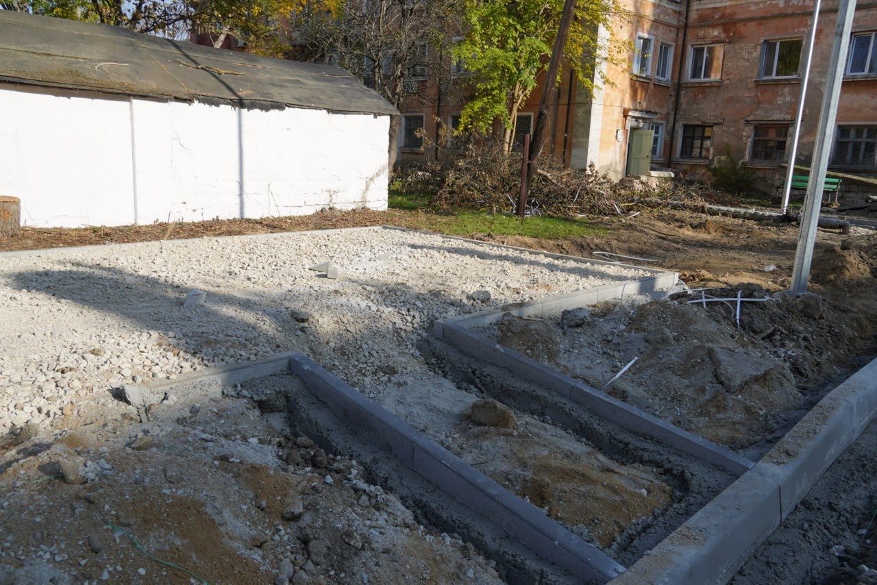 Олег Каторгин проинспектировал придомовую территорию, где ведется комплексное благоустройство Олег Каторгин проинспектировал придомовую территорию, где ведется комплексное благоустройство