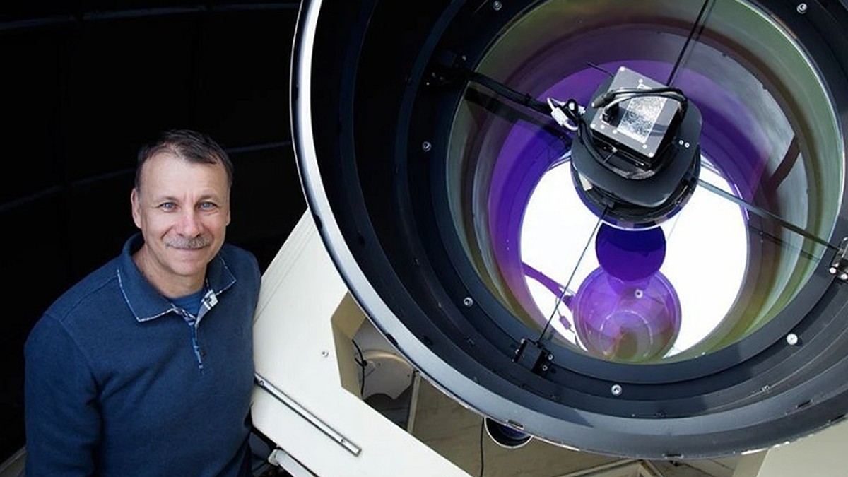 За полчаса до рассвета: крымский астроном-любитель открыл свою 16-ю комету