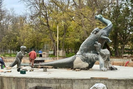 СИМВОЛ ГОРОДА-КУРОРТА САКИ - «БРОНТОЗАВР» ОБРЕТАЕТ НОВЫЙ ДОМ!