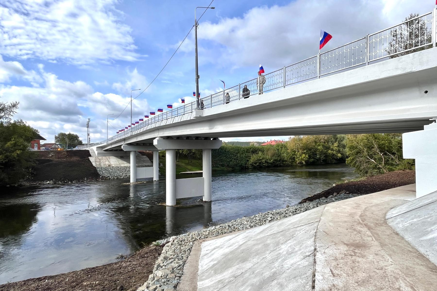 Более 170 мостов и путепроводов введены в эксплуатацию по нацпроекту Более 170 мостов и путепроводов введены в эксплуатацию по нацпроекту