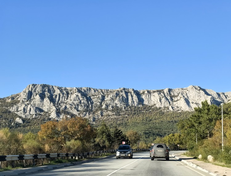 Цена асфальта: во сколько Крыму обойдется «дорожная революция» Цена асфальта: во сколько Крыму обойдется «дорожная революция»