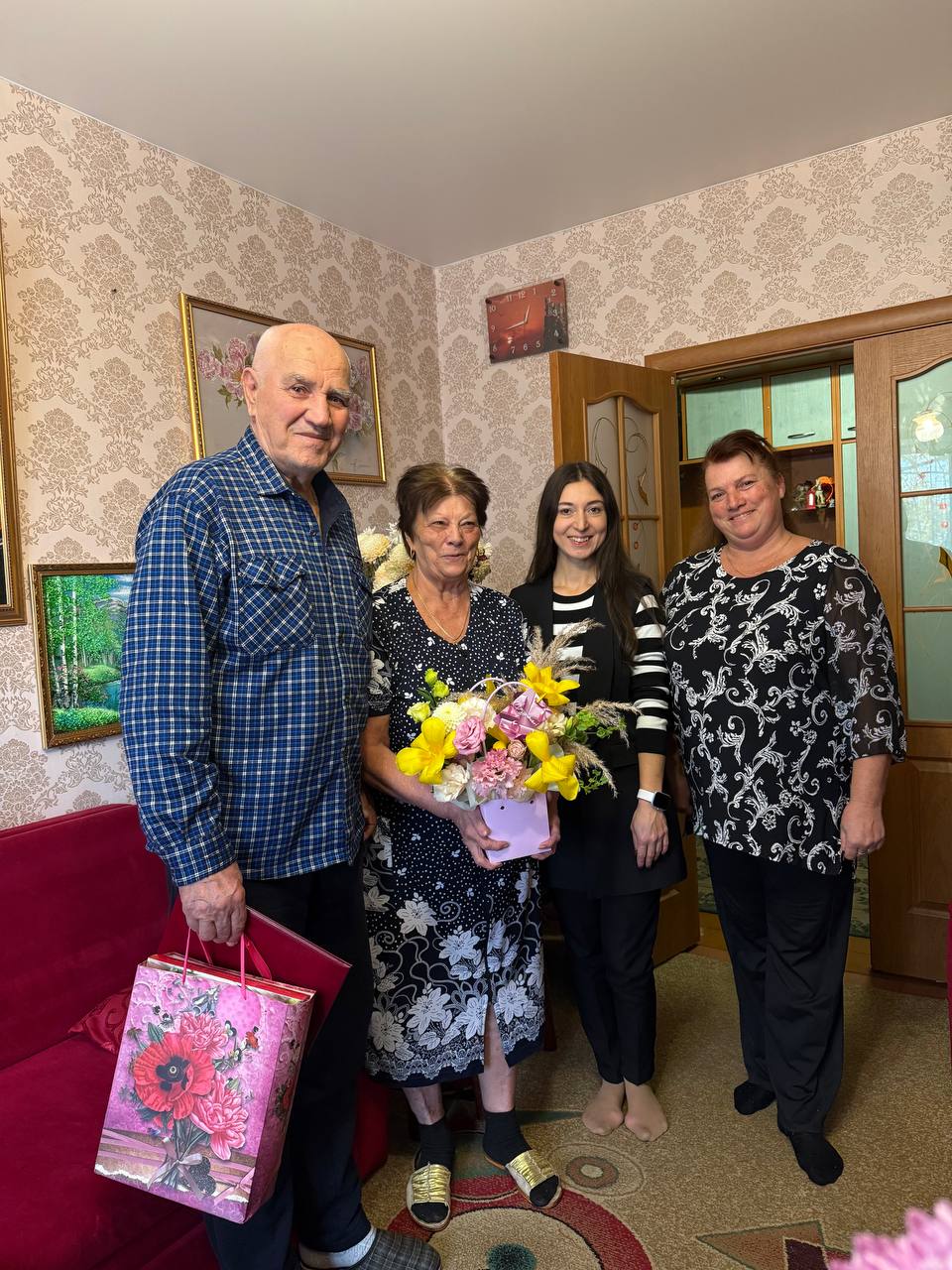 Супружеская пара в Симферополе отметила 60-летие совместной жизни! Супружеская пара в Симферополе отметила 60-летие совместной жизни!