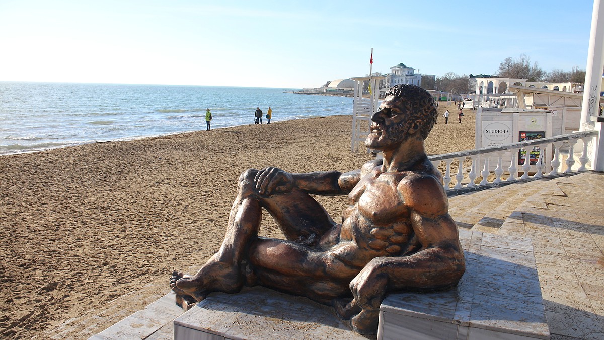 Евпатория попала в топ-10 экономных направлений для отдыха в ноябре