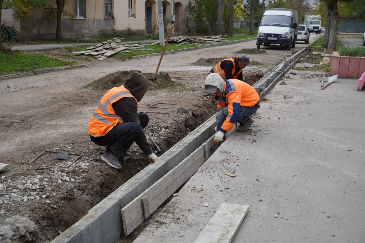 Олег Каторгин проверил ремонт дорог в районе Войково Олег Каторгин проверил ремонт дорог в районе Войково