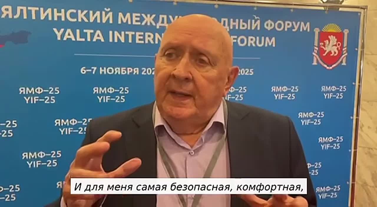 Живущий в Крыму американский режиссер: Путин — миролюбивый человек, а Россия — миролюбивая страна