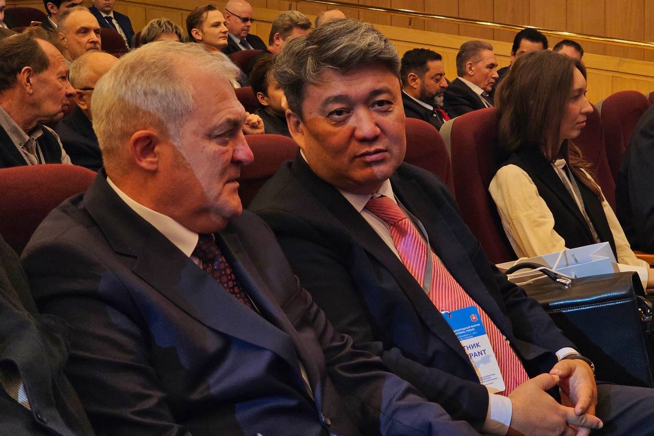 Владимир Константинов принял участие в работе Ялтинского международного форума Владимир Константинов принял участие в работе Ялтинского международного форума