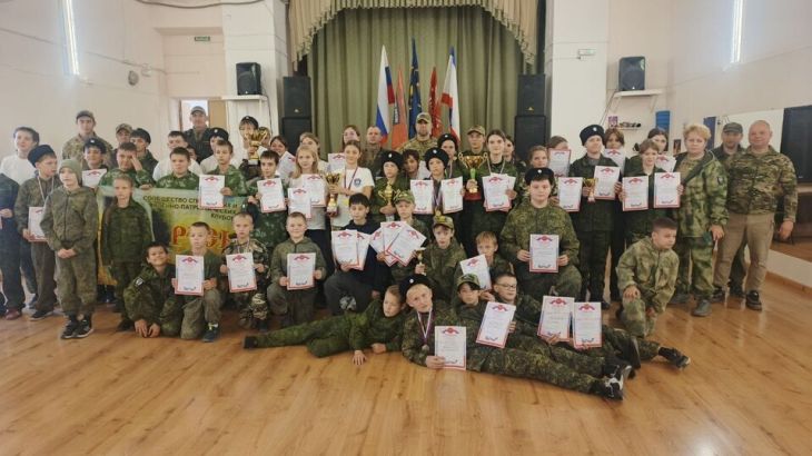 В Ялте отметили День народного единства концертами и патриотическими акциями