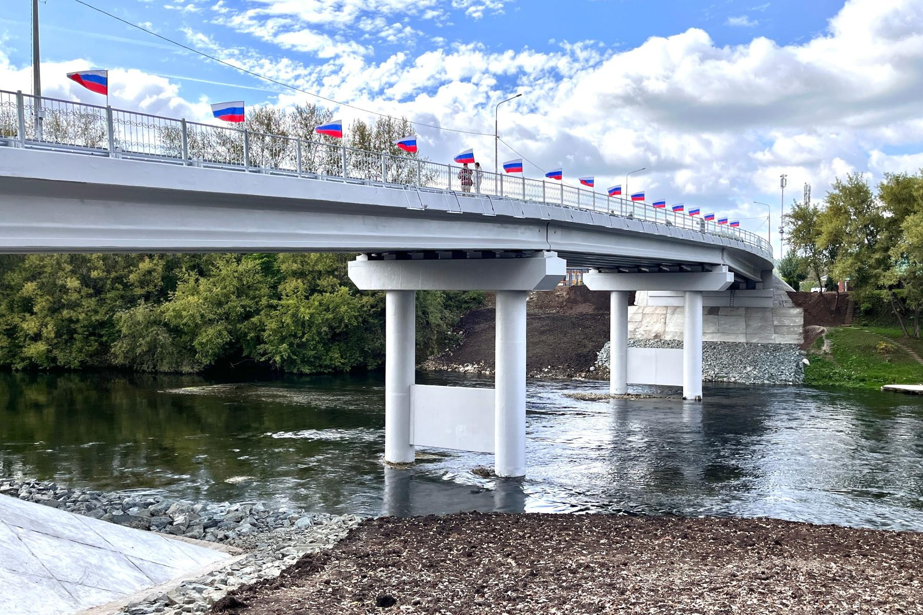 Более 170 мостов и путепроводов введены в эксплуатацию по нацпроекту Более 170 мостов и путепроводов введены в эксплуатацию по нацпроекту