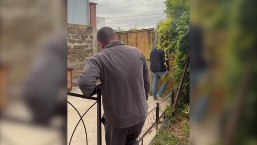 Сотрудники ФСБ пресекли в Крыму деятельность организованной группы, занимавшейся фиктивной постановкой на миграционный учет и оформлением патентов для иностранцев