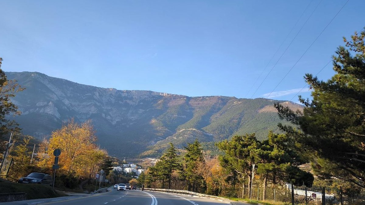 Цена асфальта: во сколько Крыму обойдется «дорожная революция»