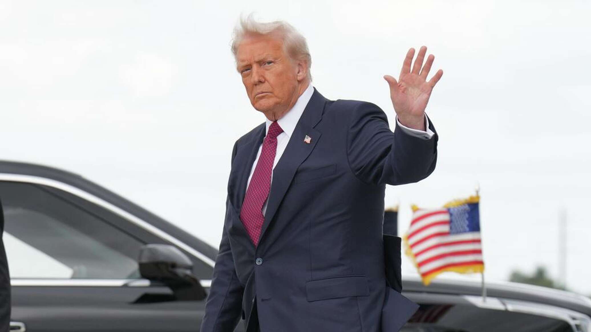 Крушение ожиданий: чем запомнился первый год президентства Трампа