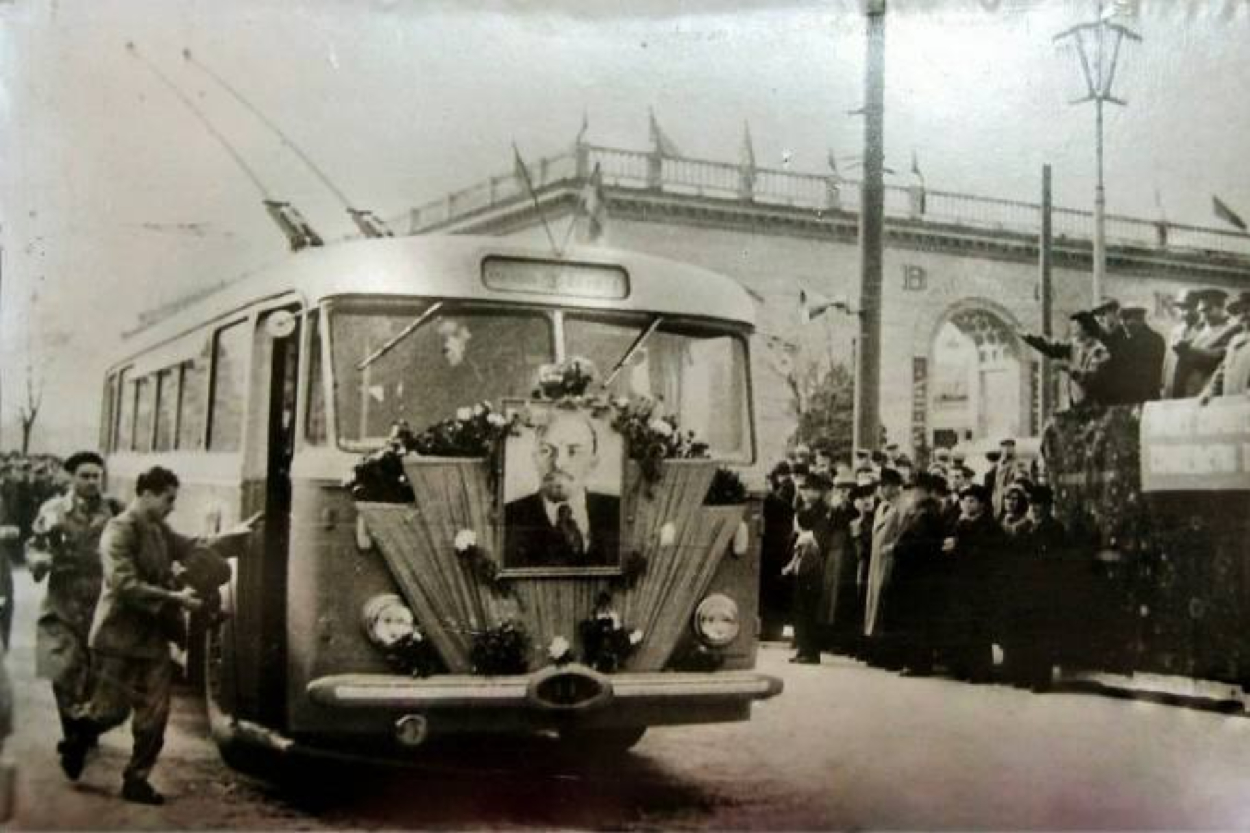 Легендарный крымский троллейбус отмечает 66 лет с момента запуска самого длинного в мире маршрута